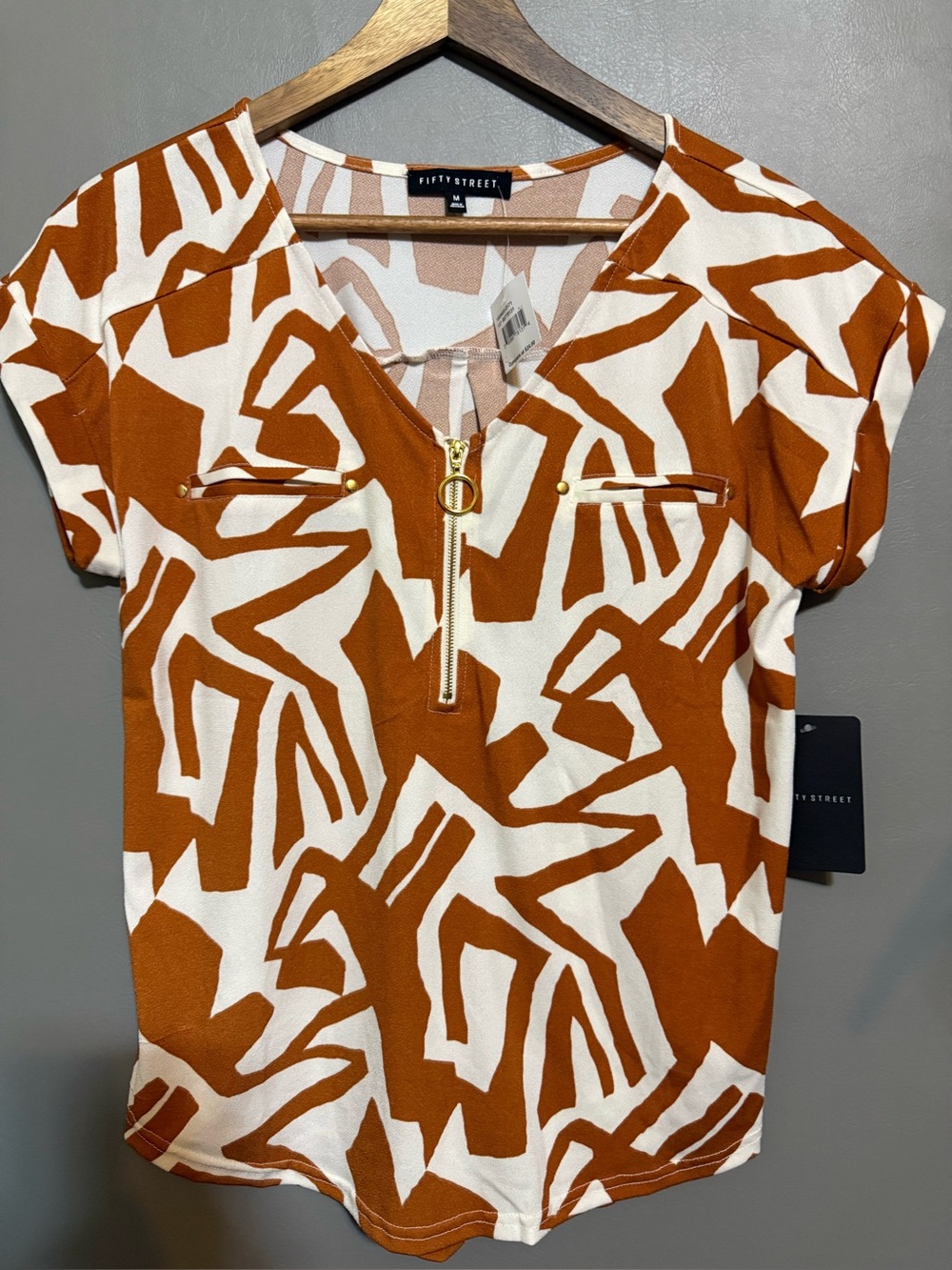 Fifth Street Rust & White Zip-Front Short Sleeve Top